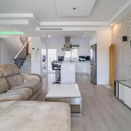 Thelifehouse * Marbella