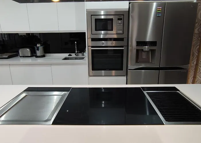 Thelifehouse * Marbella