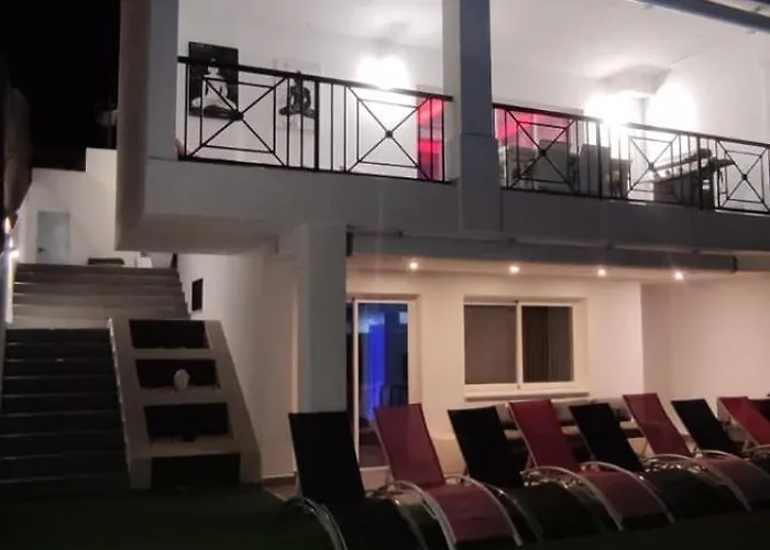 Thelifehouse * Marbella