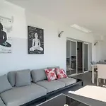 Thelifehouse * Marbella